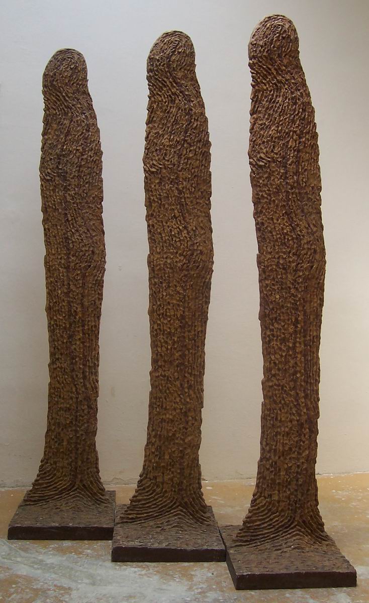 2000,Tři Obrysy ,cement, 67x29 cm
