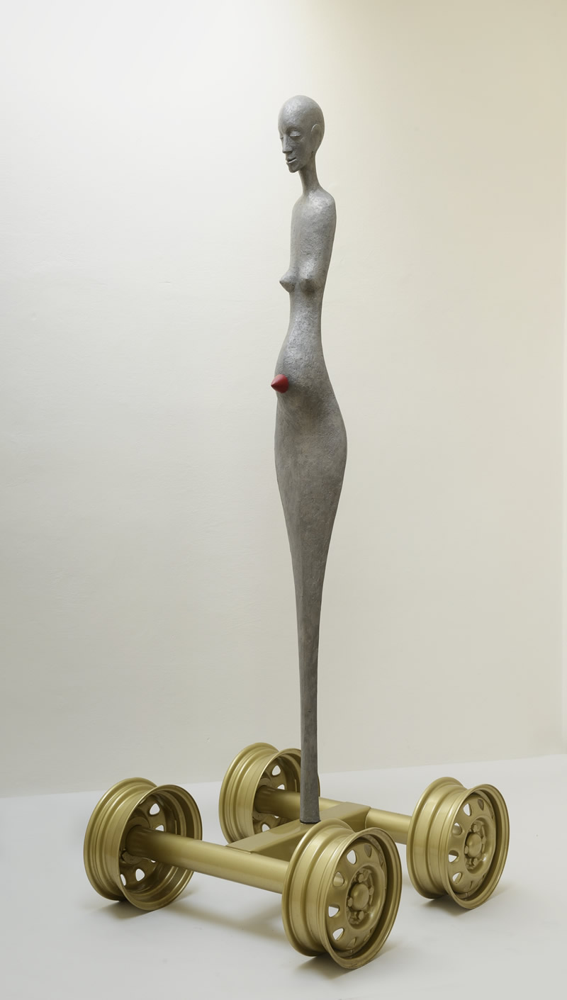 2014, Válečnice-kulatá špička, špičatá koule,kov, kompozit barevných kovů, 230 cm, 2014, Warrior, metal, 230 cm.jpg
